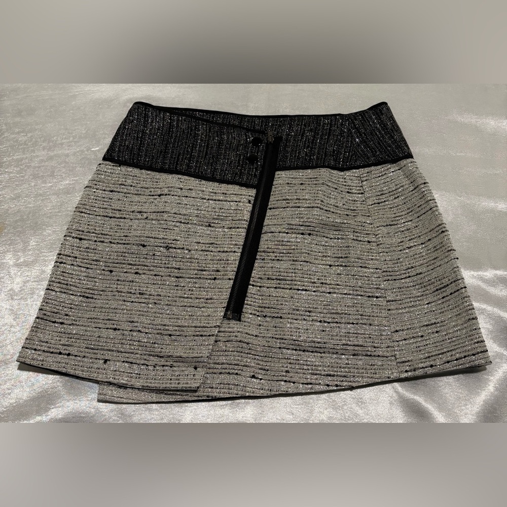Chic Black and Gray Women's Midi Skirt